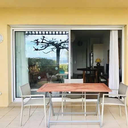 2 Pieces Avec Terrasse, A 100m De La Et Parking Prive, - Fr-1-63-301 * Lumio (Corsica)